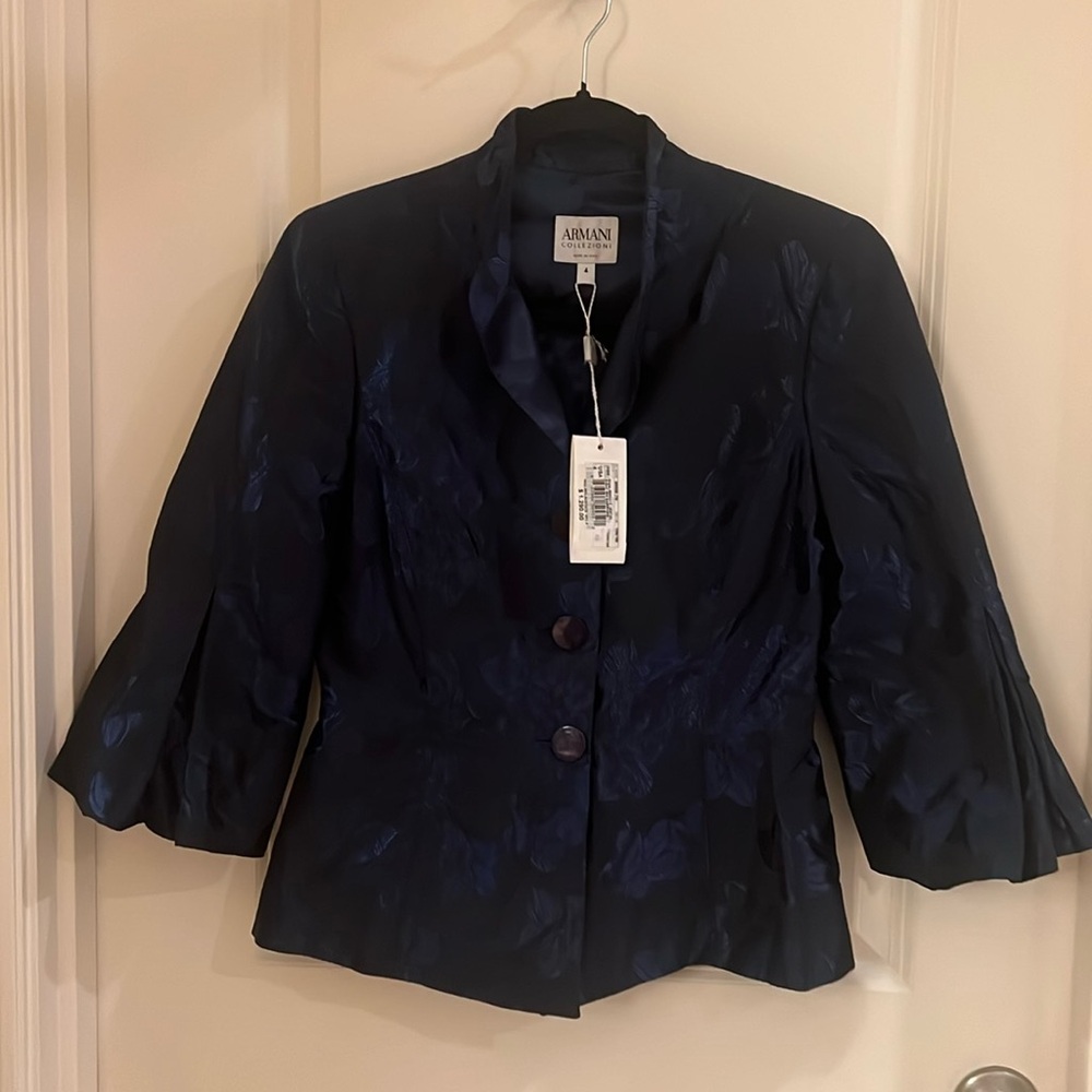 NWT Armani Collezioni Jacket size 4